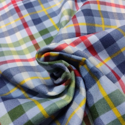 Tecido de algodão com padrão de quadrados coloridos