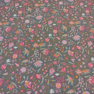 tecido cinzento com padrão floral colorido
