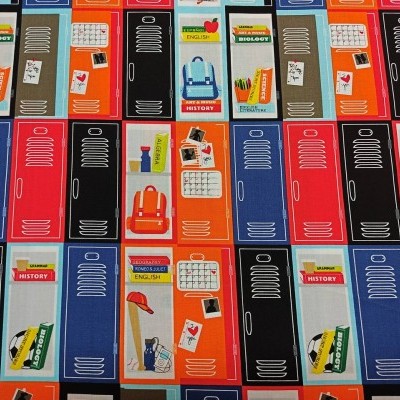 Tecido com estampa de armários escolares coloridos e itens escolares