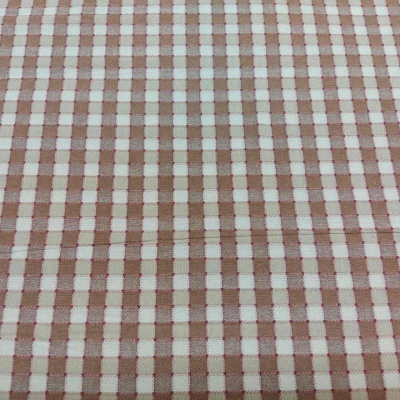 tecido xadrez castanho claro, branco e rosa