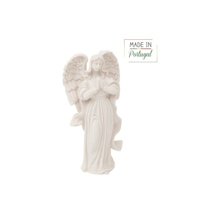 Estátua de anjo branco com texto 'MADE IN Portugal'