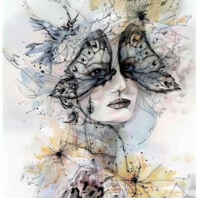 Desenho artístico de rosto feminino com asas de borboleta e flores amarelas.