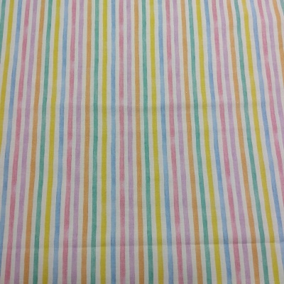 tecido listrado colorido com riscas verticais em algodão