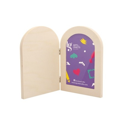 porta-retrato de madeira clara com ilustração colorida