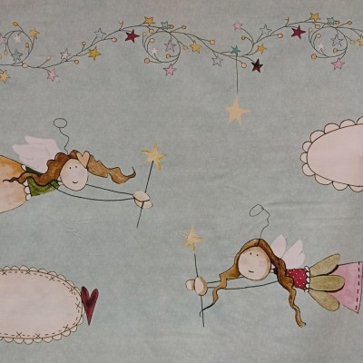 Desenho decorativo com duas figuras femininas e ornamentos de estrelas e corações em fundo cinza