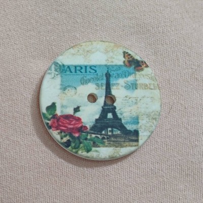 Botão redondo de madeira com impressão da Torre Eiffel e flores em fundo bege