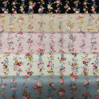 Tecidos florais em várias cores de fundo