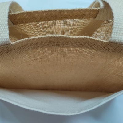 Saco de tecido bege claro com alças de tecido grosso