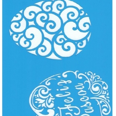 Stencil azul com padrões brancos em embalagem preta