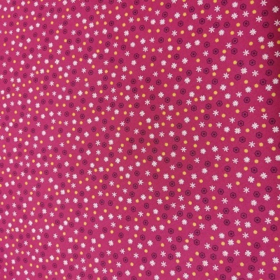 Tecido rosa com padrão floral pequeno colorido
