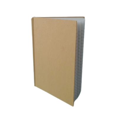 Caderno com capa castanha e folhas quadriculadas