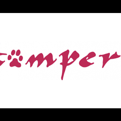 Logotipo Stamperia com texto em rosa e pegadas de pata substituindo as letras 'a'