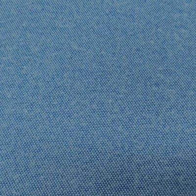 tecido azul claro com textura de trama entrelaçada
