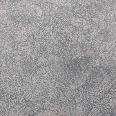 tecido cinza com padrão floral em várias tonalidades