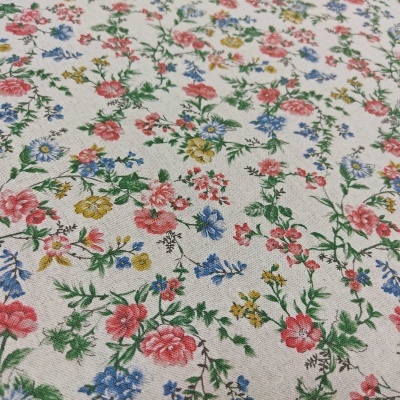Tecido de algodão com padrão floral colorido em fundo bege
