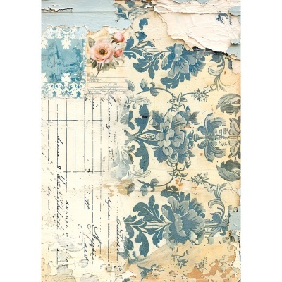 Papel de parede decorativo com padrões florais azuis e bege e áreas rasgadas