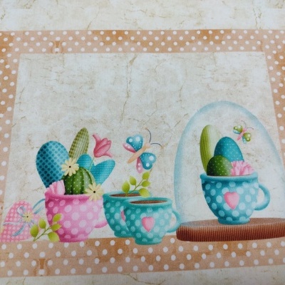 Ilustração de canecas com cactos e borboletas em moldura de bolinhas