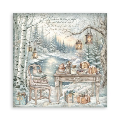 Mesa decorativa de madeira clara na neve com bolos, chávenas, lanternas e cadeiras no cenário de inverno