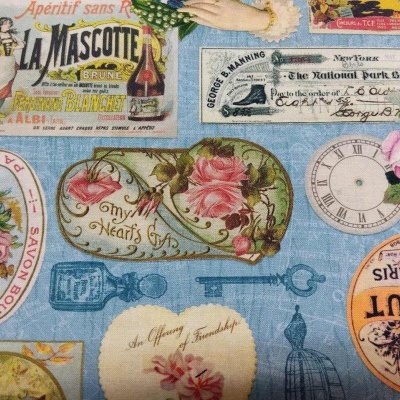 tecido estampado vintage com etiquetas, flores, relógio e cheque bancário