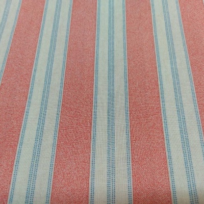 Tecido riscado vermelho, azul e creme com textura