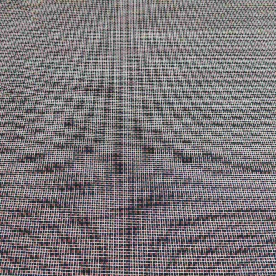 Tecido de quadrículas coloridas azul, vermelho e branco