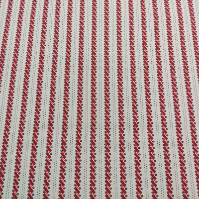 Tecido listrado vermelho e preto sobre fundo branco