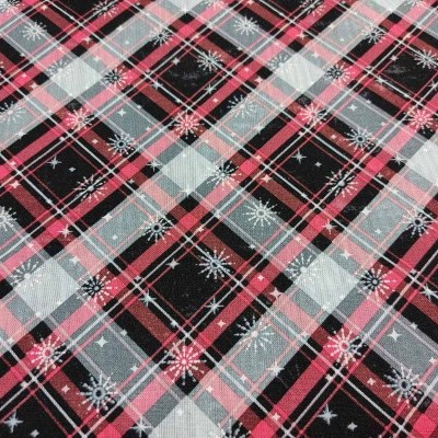 Tecido xadrez cinza, preto e rosa com flocos de neve e estrelas brancos
