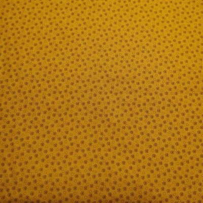 tecido amarelo com padrão de flores castanhas pequenas