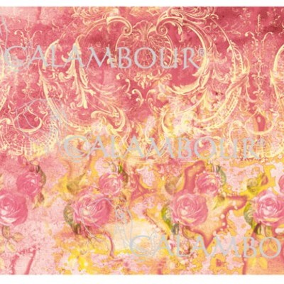 Padrão floral decorativo com textos ALAMBOUR em rosa e dourado