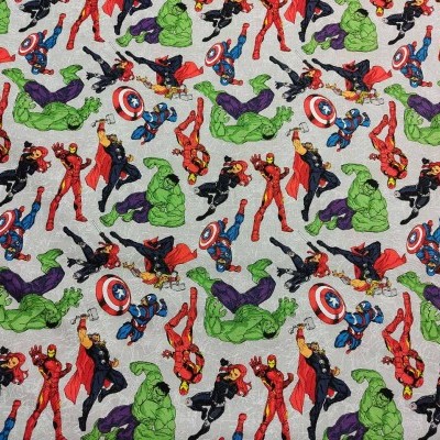 Tecido com personagens da Marvel Comics em várias cores sobre fundo cinza