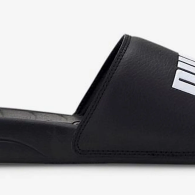 Chinelo preto PUMA tipo slide com logotipo branco