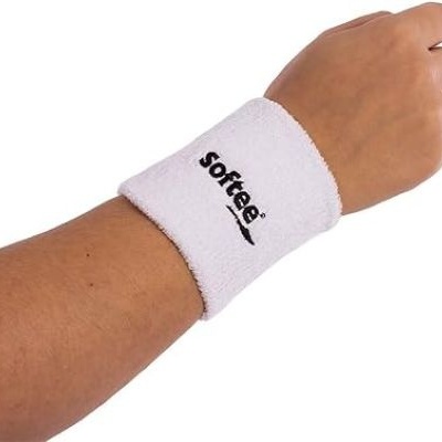 Munhequeira branca com logo Softee num pulso