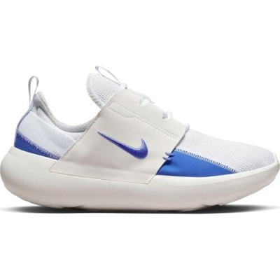 Sapatilha desportiva Nike branca e azul com sola grossa