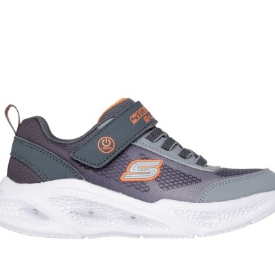 Ténis cinza escuro e laranja com sola branca e velcro