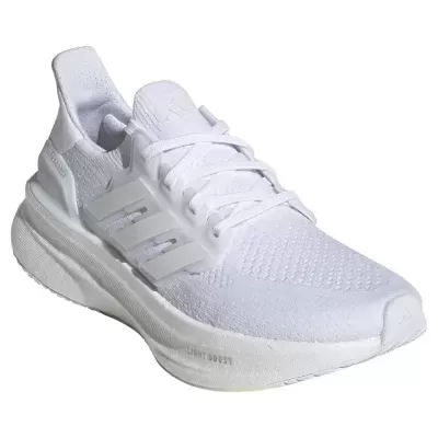 Ténis desportivos brancos com malha e detalhes em plástico translúcido