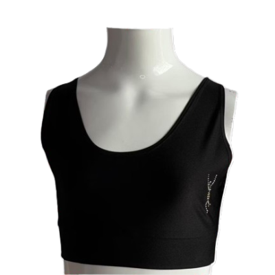 Top curto preto com texto brilhante 'X Dance'