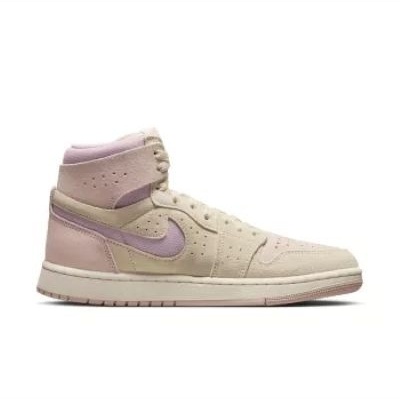 Sapatilha Nike Air Jordan 1 pastel bege e lilás em camurça