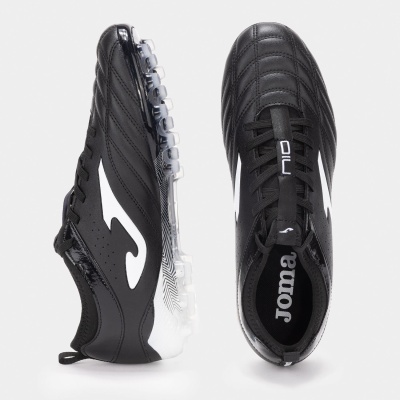 Par de chuteiras de futebol Joma preto e branco com sola de travas