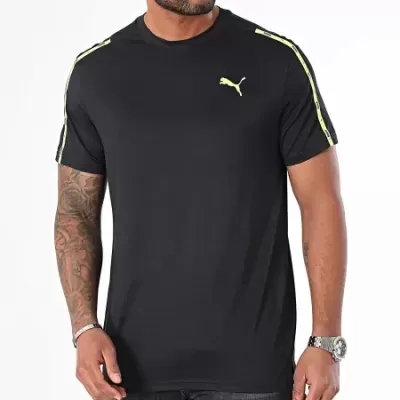 T-shirt preta Puma com faixas amarelas e pretas nos ombros e mangas
