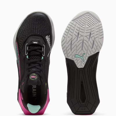 Sapatilhas desportivas pretas com detalhes coloridos e sola texturizada