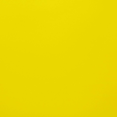 Fundo amarelo sólido sem elementos visíveis