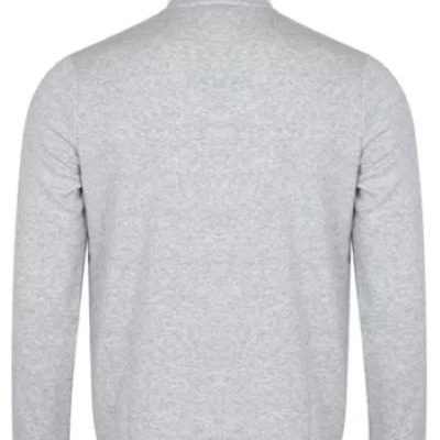 Casaco cinza claro de costas com gola alta e punhos.