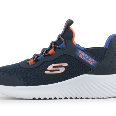 Ténis desportivo azul escuro Skechers com sola branca e detalhes laranja