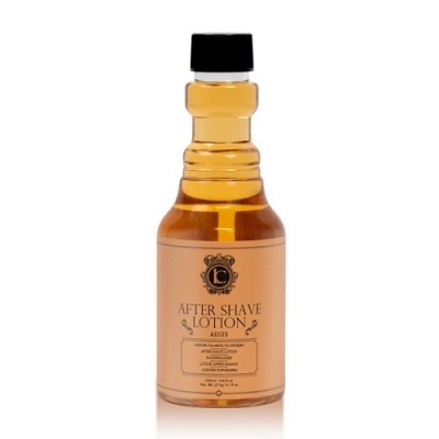 Frasco de loção after shave em vidro com tampa preta e rótulo cor de salmão