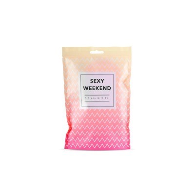 Embalagem rosa e bege com texto SEXY WEEKEND