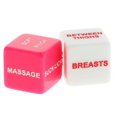 Dois dados cúbicos coloridos com texto em inglês