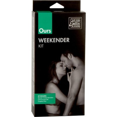 Caixa preta e verde do kit Weekender com imagem de casal e texto do conteúdo