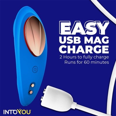 Dispositivo azul com interior cor de pele e cabo USB branco com texto promocional