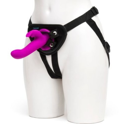 Cinta peniana com dildo roxo montada em manequim branco
