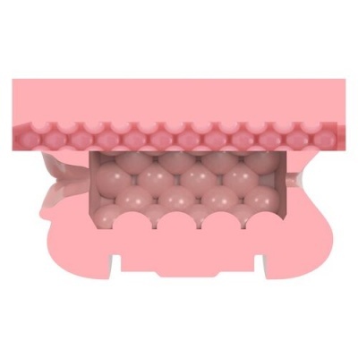 Caixa rosa aberta com ovos cor-de-rosa lisos